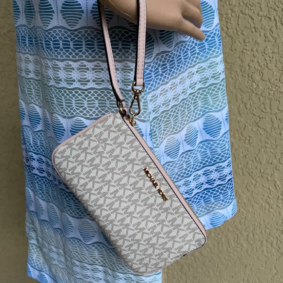 Michael Kors Jet Set Travel Large Top Zip Signature Wristlet Clutch - Picture 15 of 16